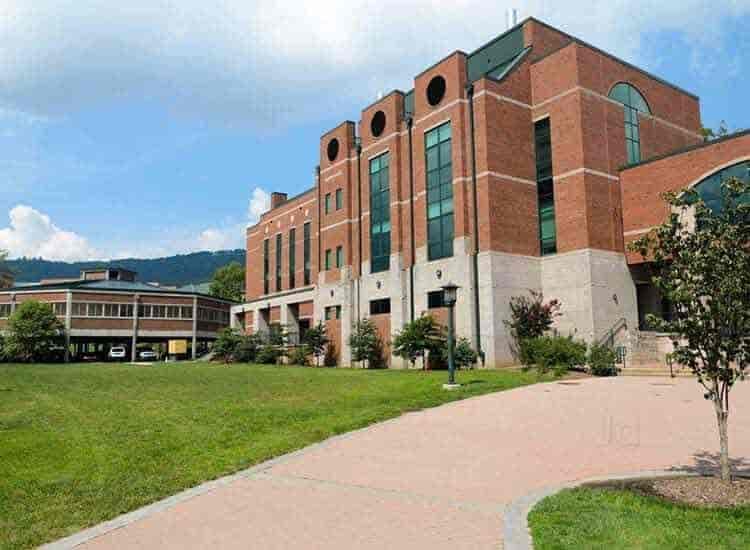 Super King Teacher's Training College-image