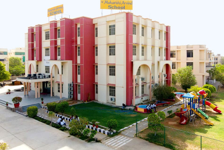 Maharishi Arvind School of Management Studies-image