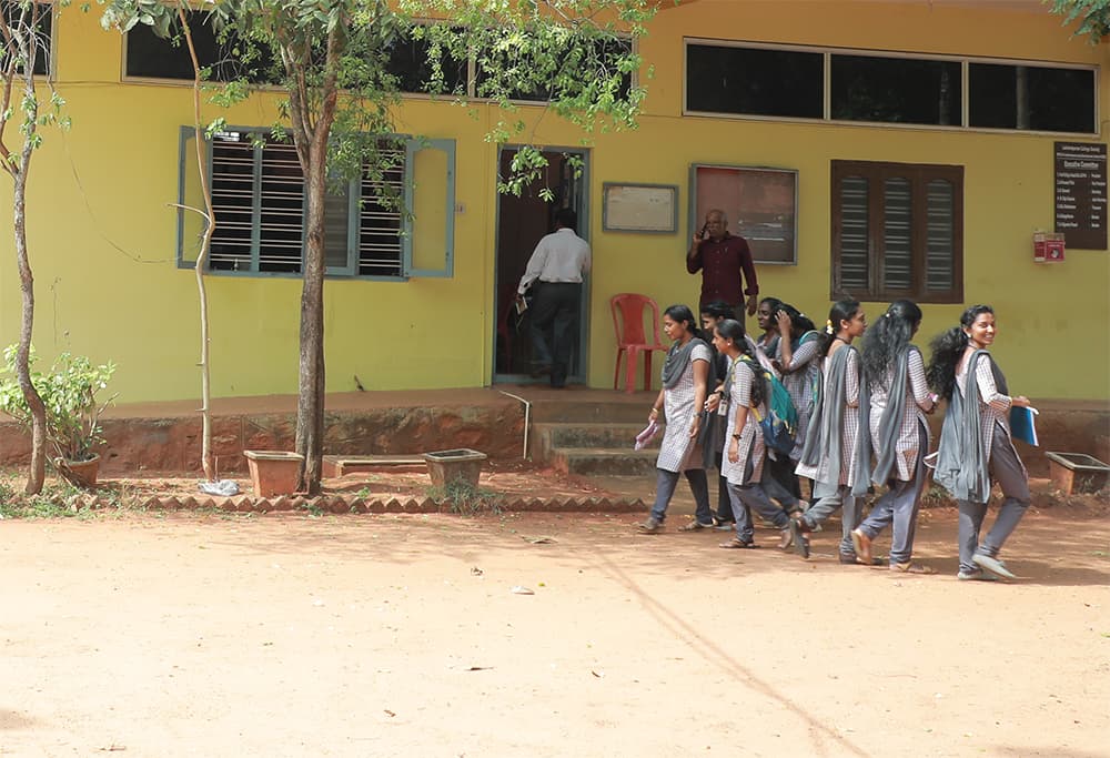 Lakshmipuram College of Arts and Science-image