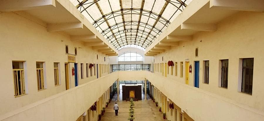 Jhunjhunwala Post Graduate College-image