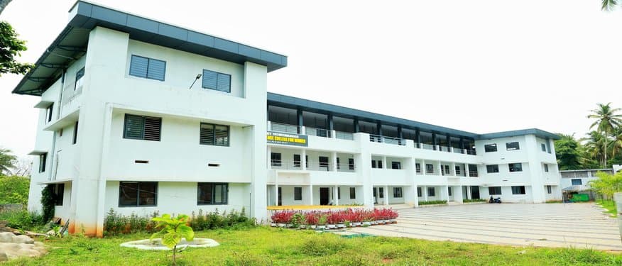 Bafakhy Yatheem Khana Arts and Science College For Women-image