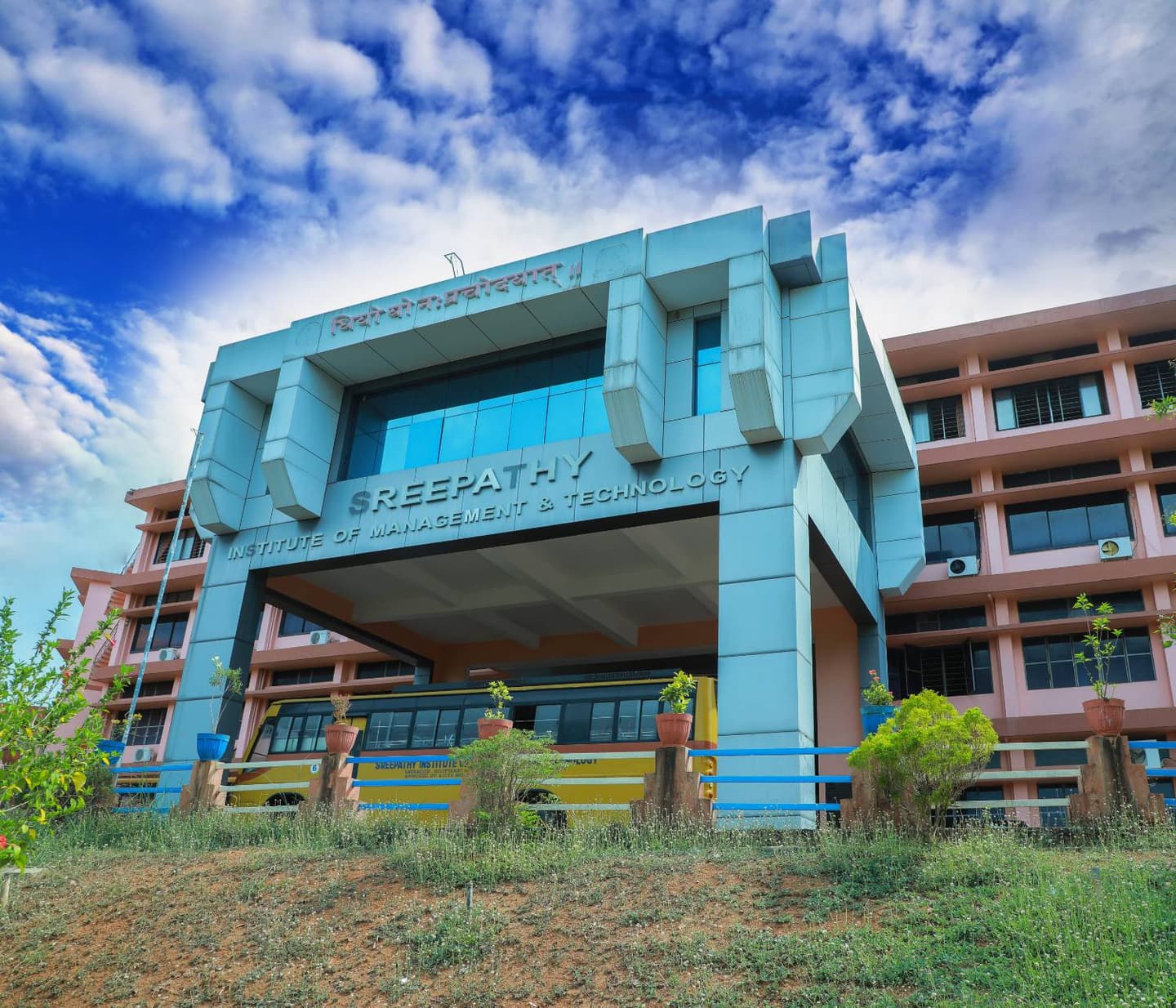 Sreepathy Institute of Management and Technology Vavannor-image