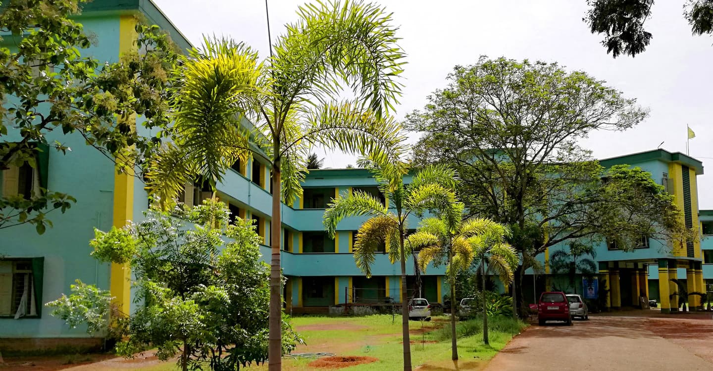 Sree Narayana College Varkala-image