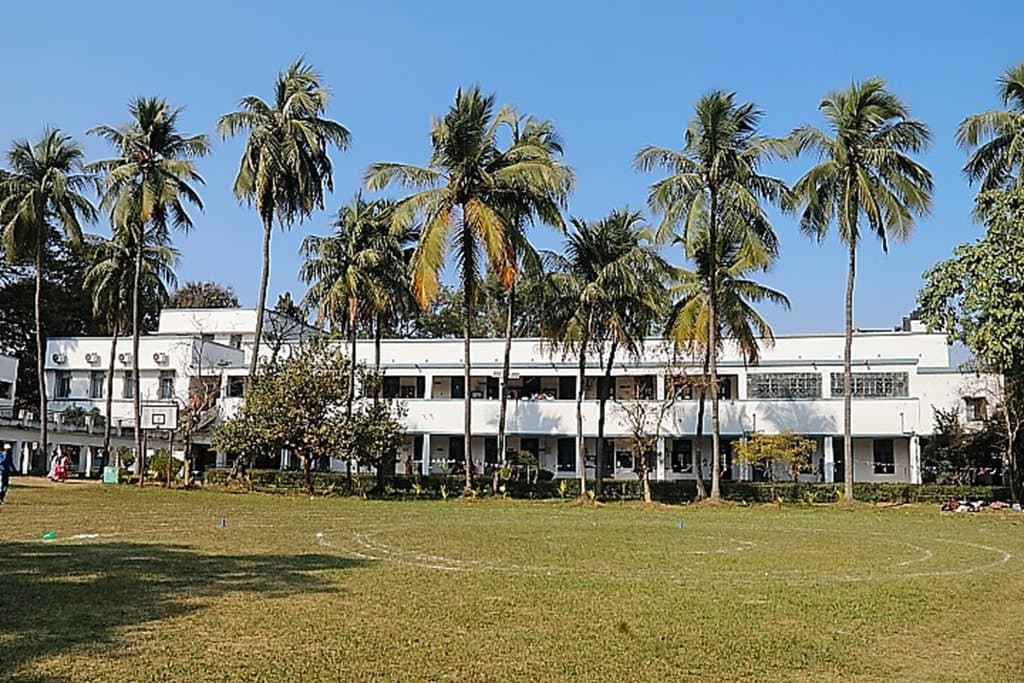 Berhampore Girls College-image