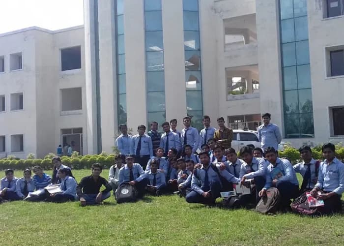 SIMT Shahjahanpur-image