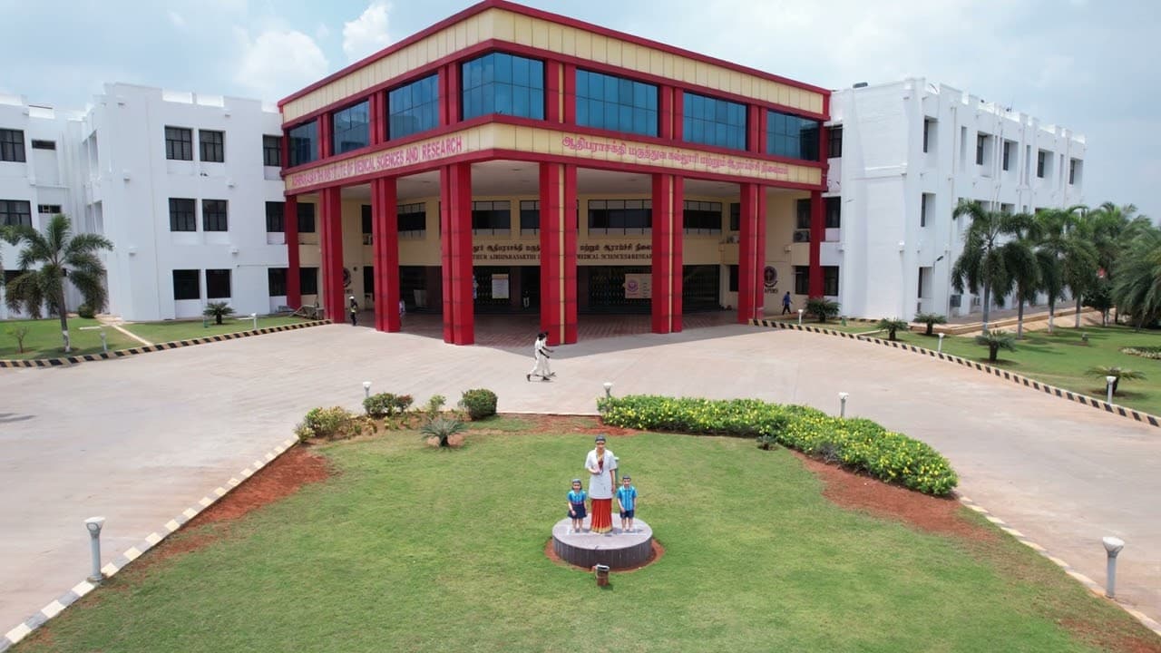 Melmaruvathur Adhiparasakthi Institute of Medical Sciences and Research-image