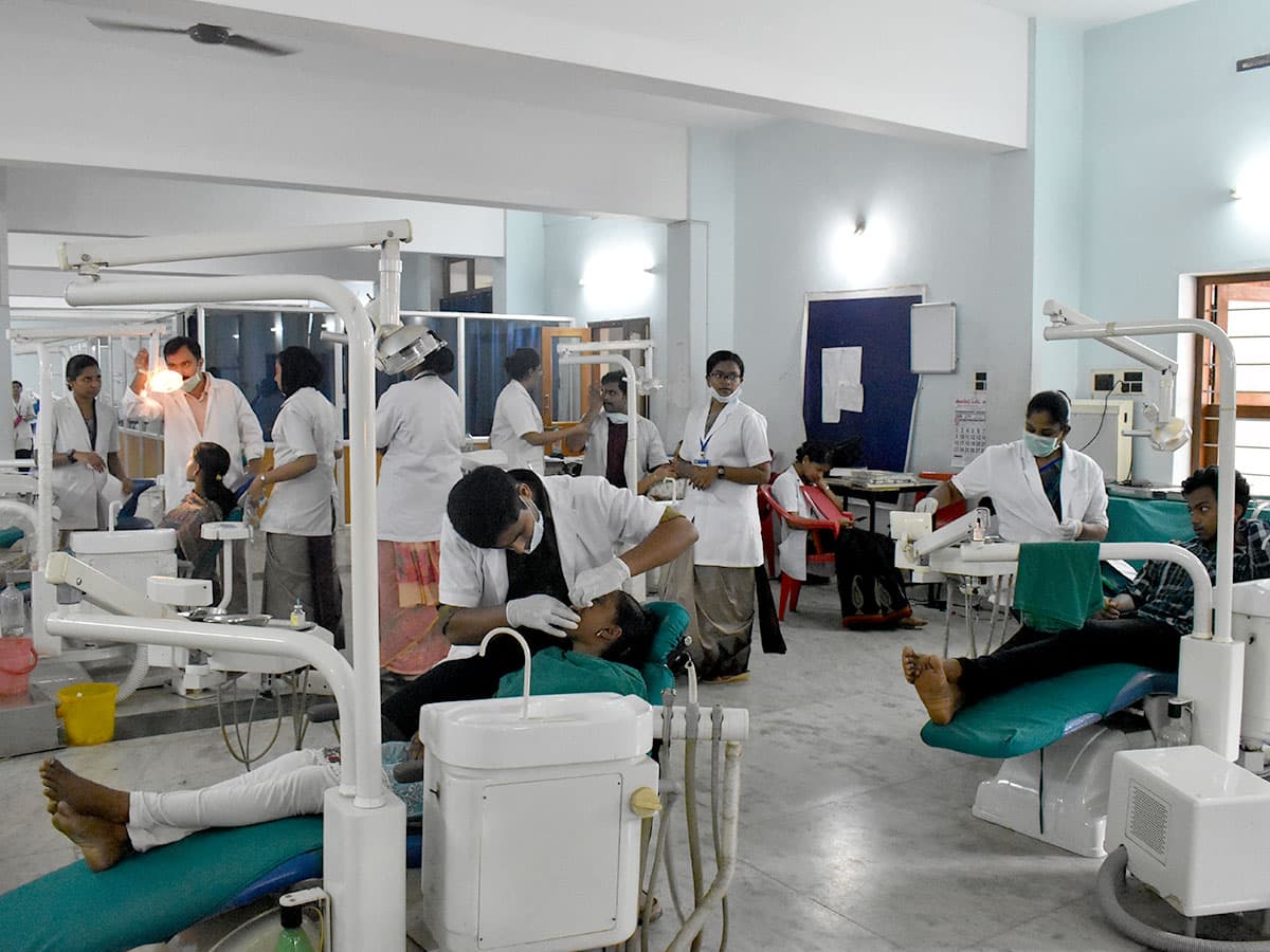 Sree Mookambika Institute of Dental Sciences-image