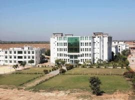 SR College of Pharmacy-image