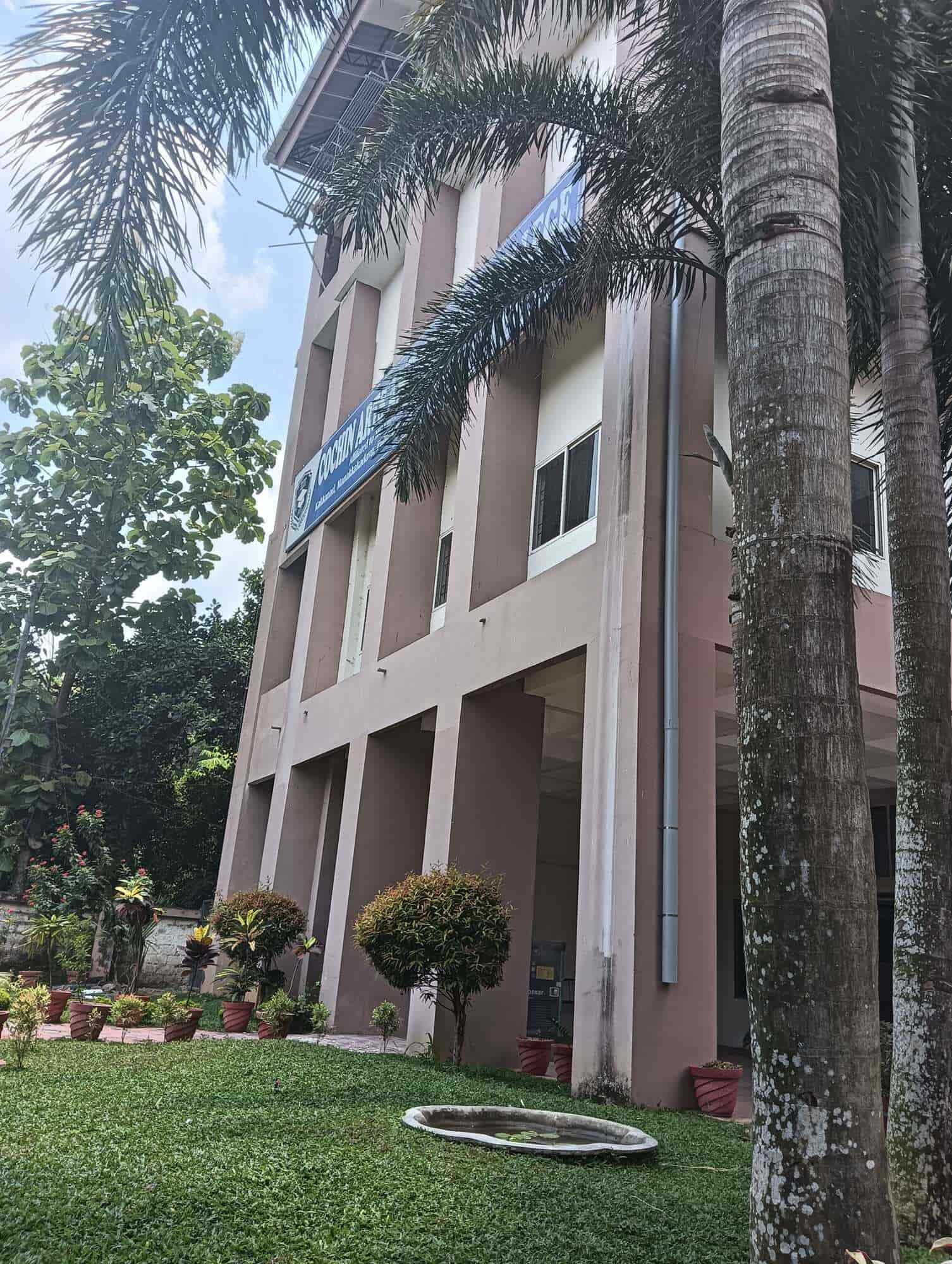 Cochin Arts and Science College-image