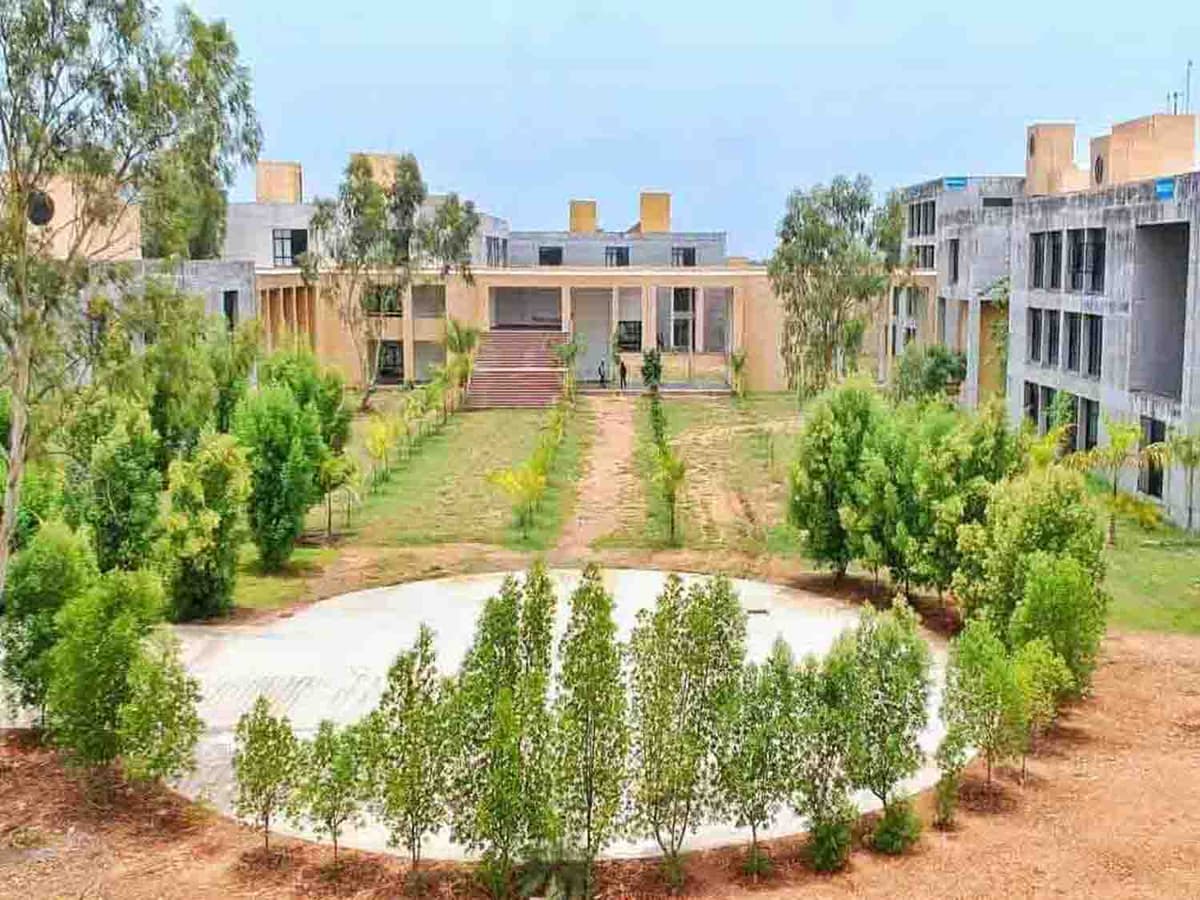 GIDC Degree Engineering College-gallery-image-1