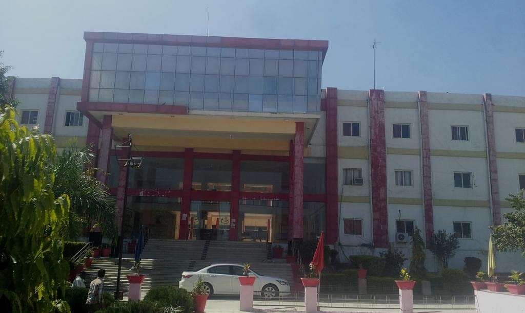Daswani Dental College and Research Center-image