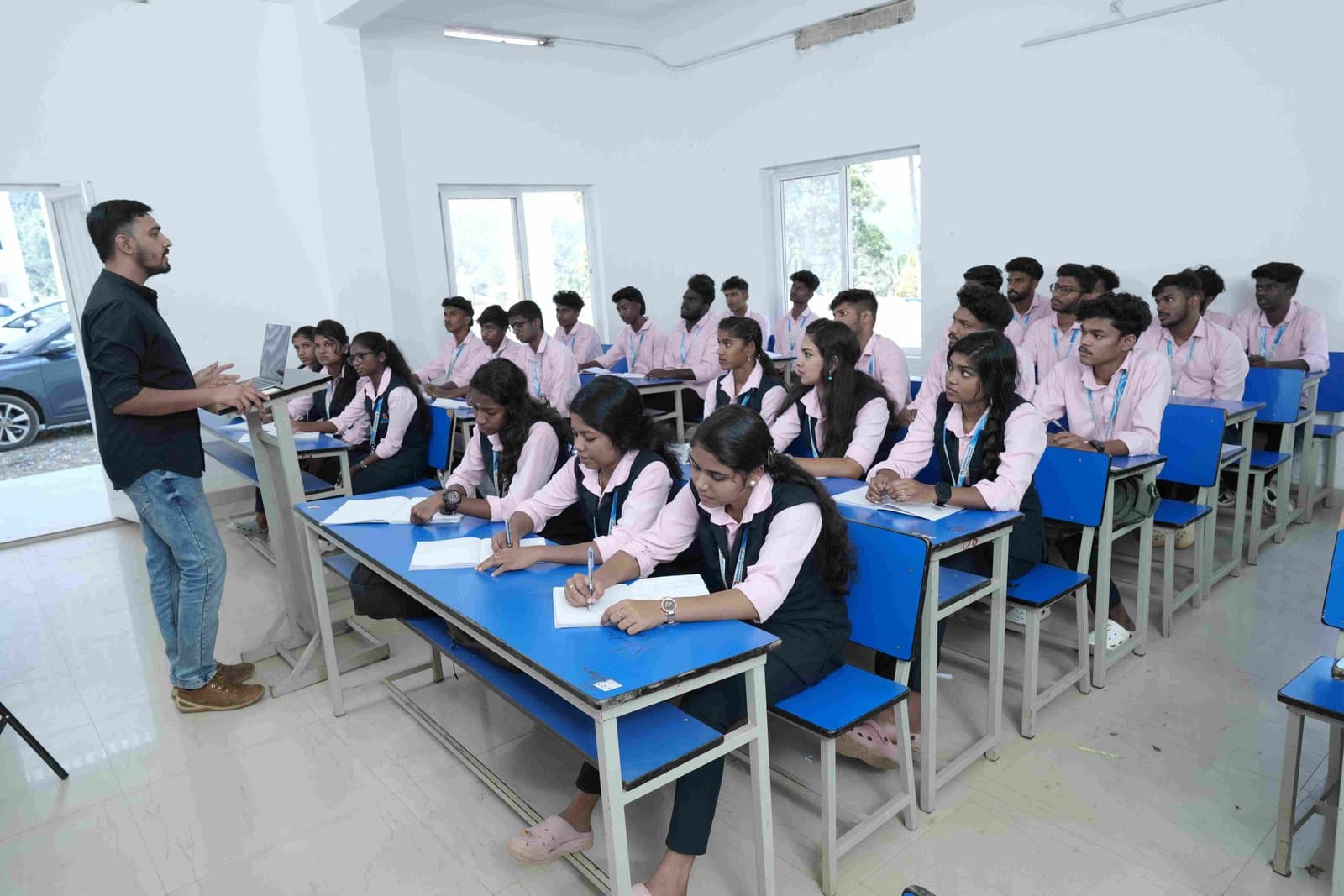 Jawaharlal Nehru Institute of Arts and Science-image