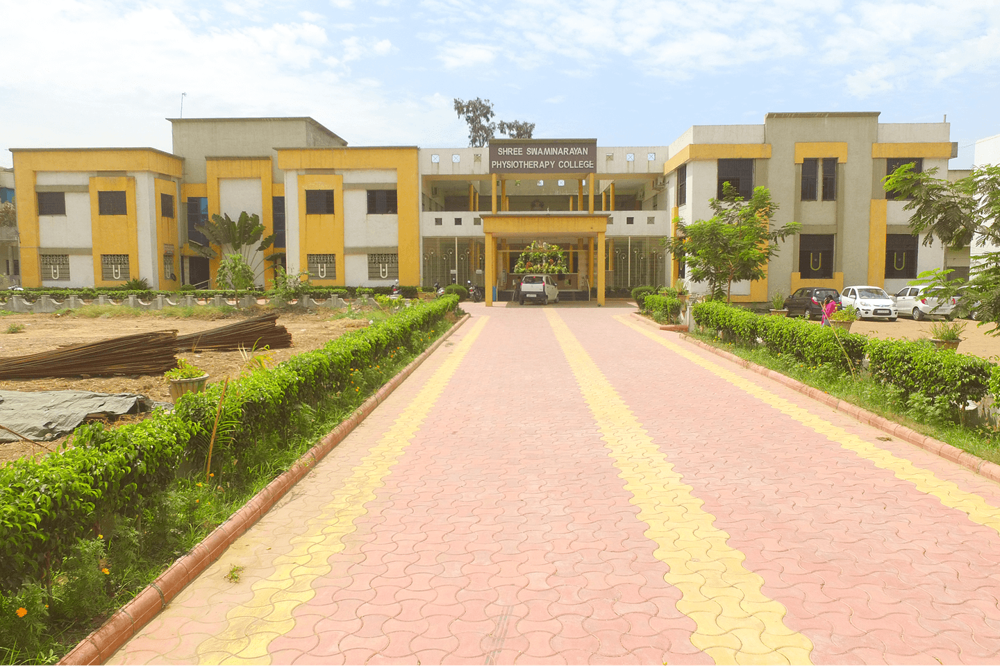 Shree Swaminarayan Physiotherapy College-image