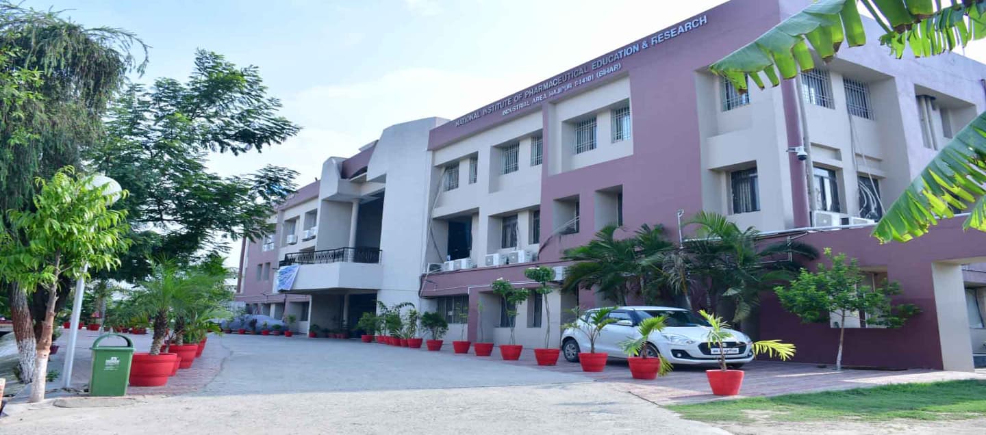 National Institute of Pharmaceutical Education And Research Vaishali-image