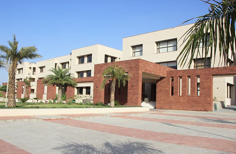 Shri Ratanlal Kanwarlal Patni Girls' College-image