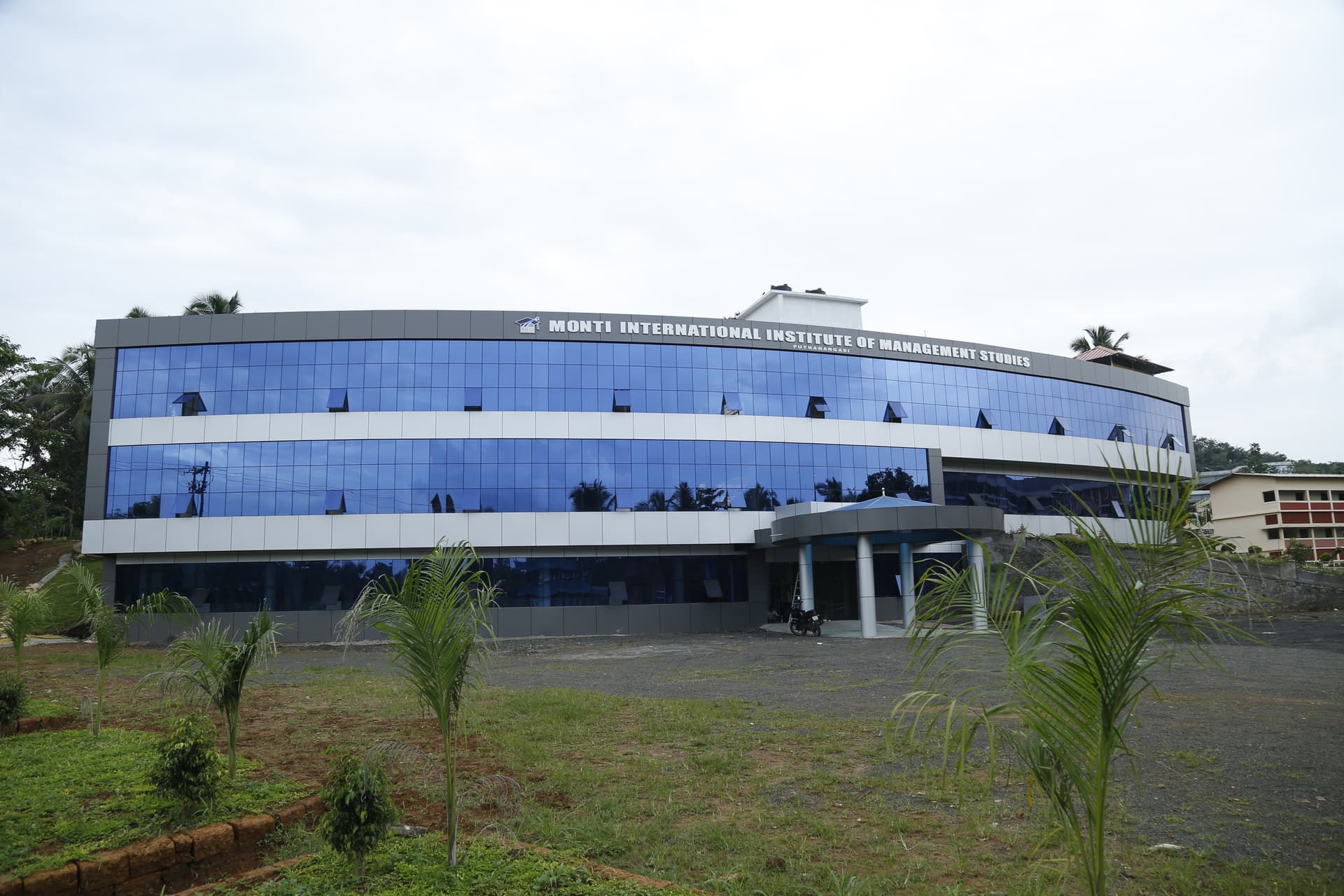 Monti International Institute of Management Studies-image