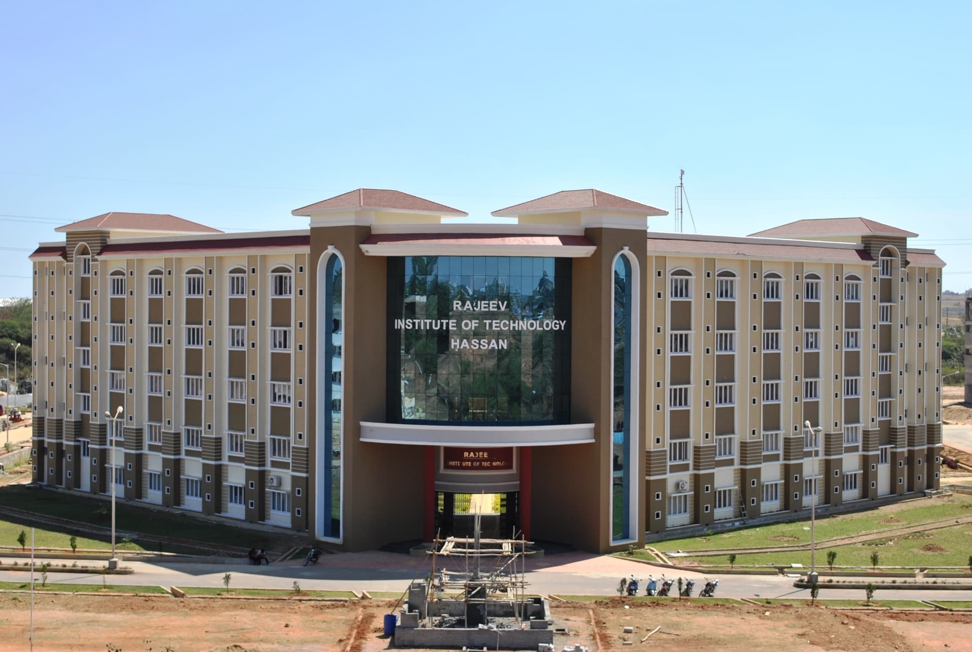 Rajeev Institute of Technology-image