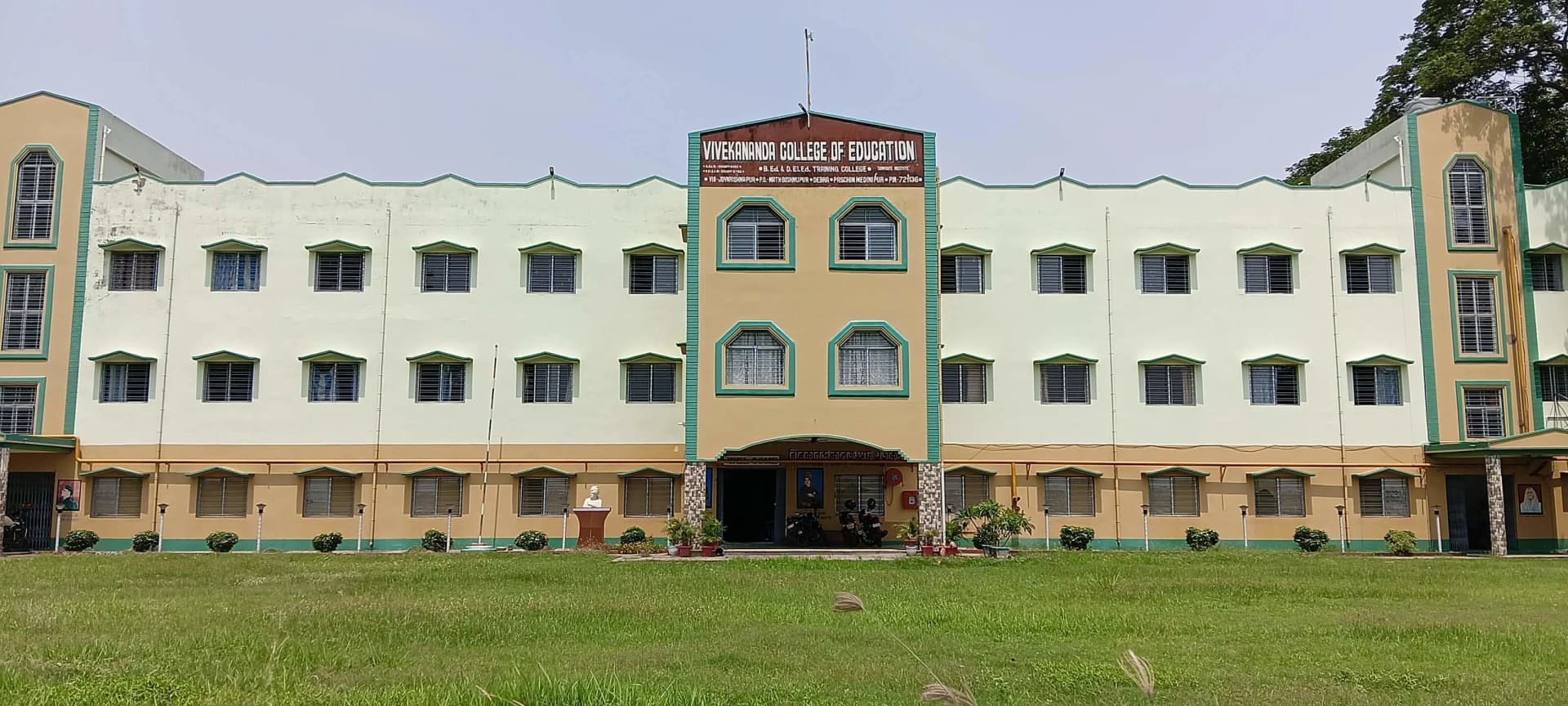 Vivekananda College of Education-image