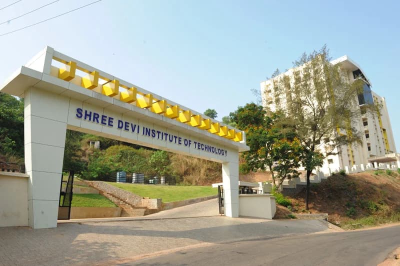 Shree Devi College-image
