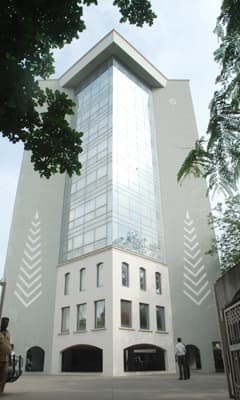 Som-Lalit College of Commerce-image