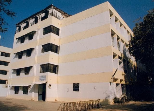 CU Shah Commerce College-image