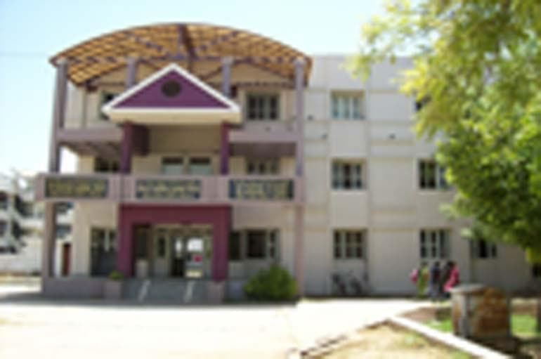 Chaudhari College of Education-image