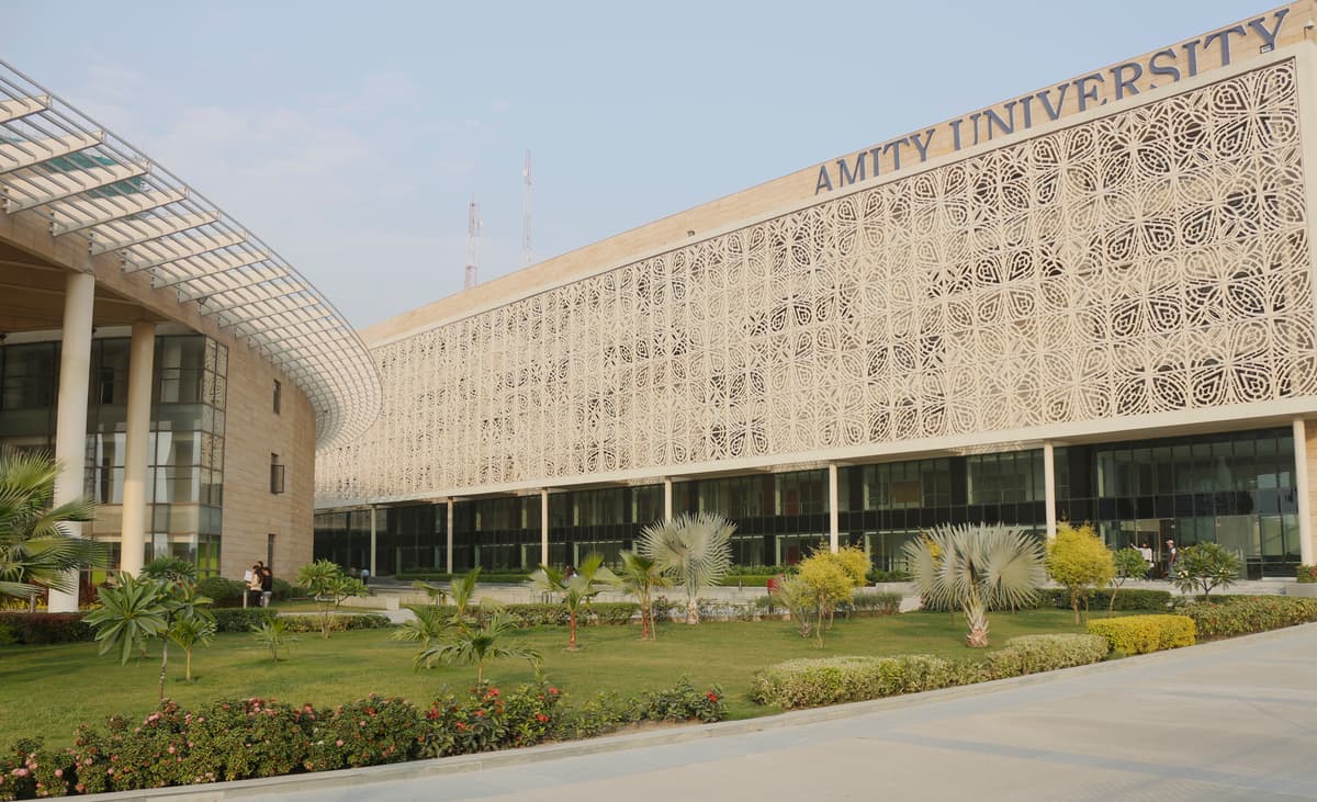 Amity Kolkata-gallery-image-1
