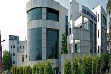 Accurate College of Pharmacy-image