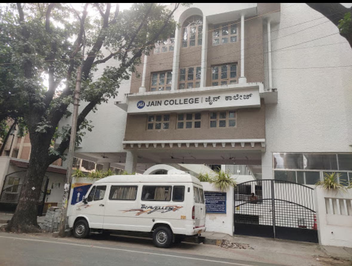 SBM Jain Evening College-image