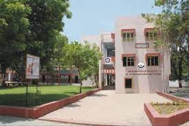 VT Choksi Sarvajanik Law College-image