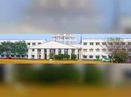 Vinayaka Mission's Law School-image