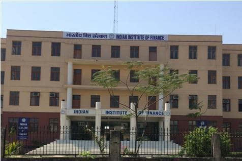 IIF College of Commerce and Management Studies-image