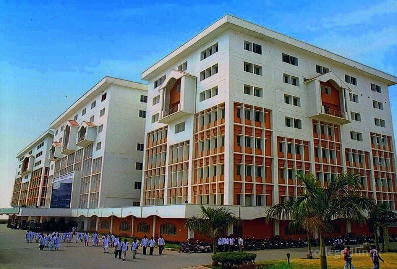 Oxford Dental College-gallery-image-1