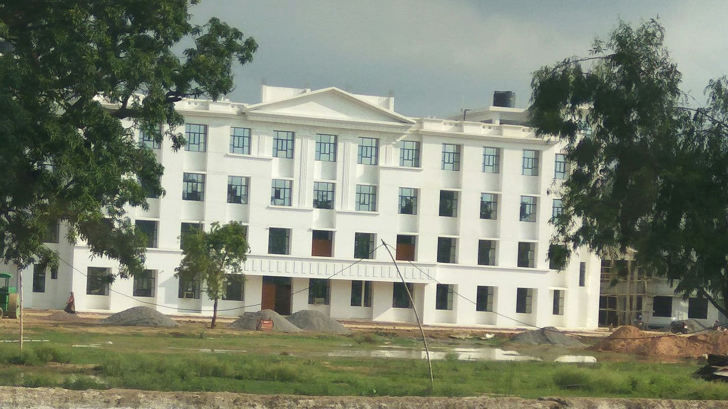 Nishat Hospital and Institute of Paramedical Sciences and College of Nursing-image