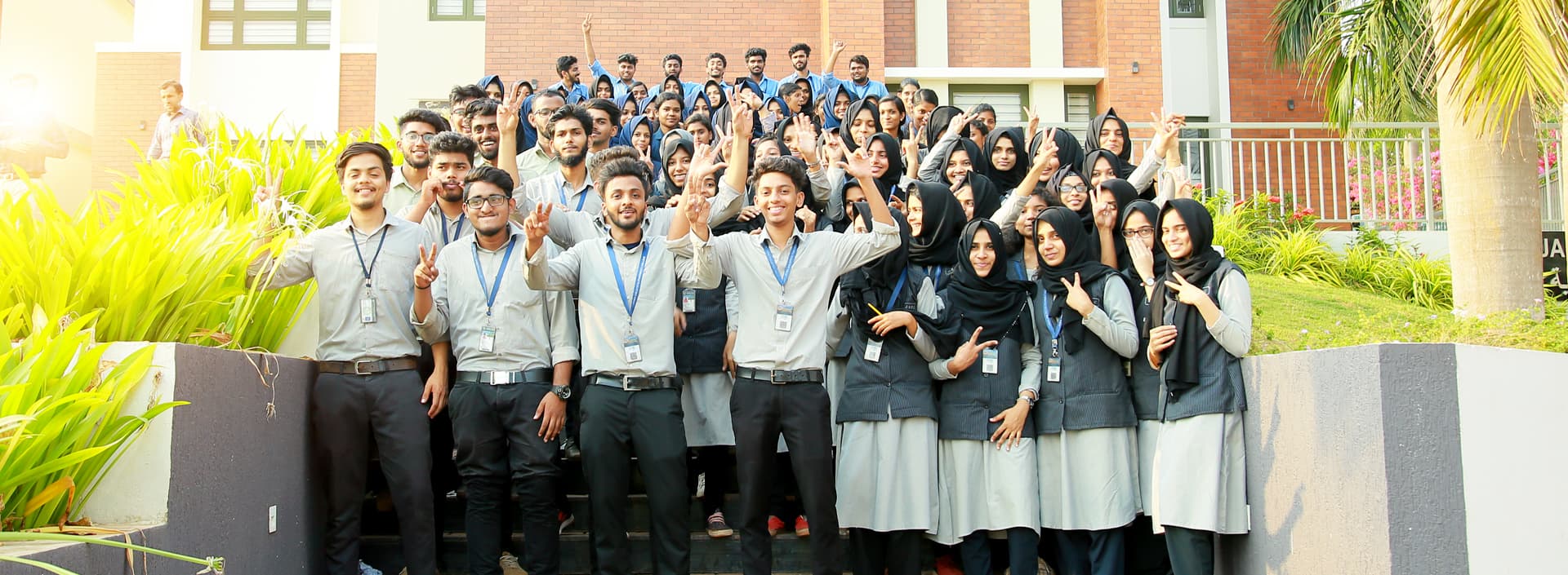 Jamia Salafiya Pharmacy College-image