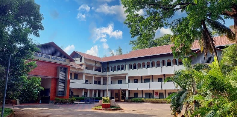 MES Mampad College-image