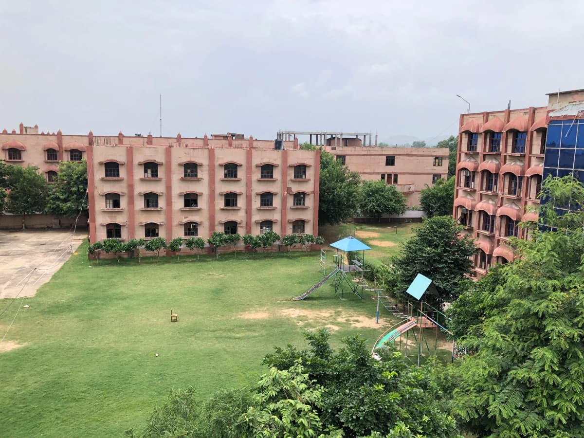 LORDS UNIVERSITY-gallery-image-4