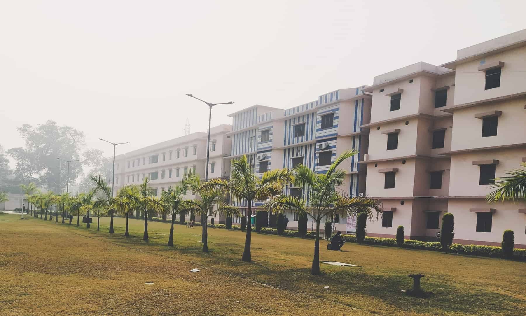 Mata Gujri University-image