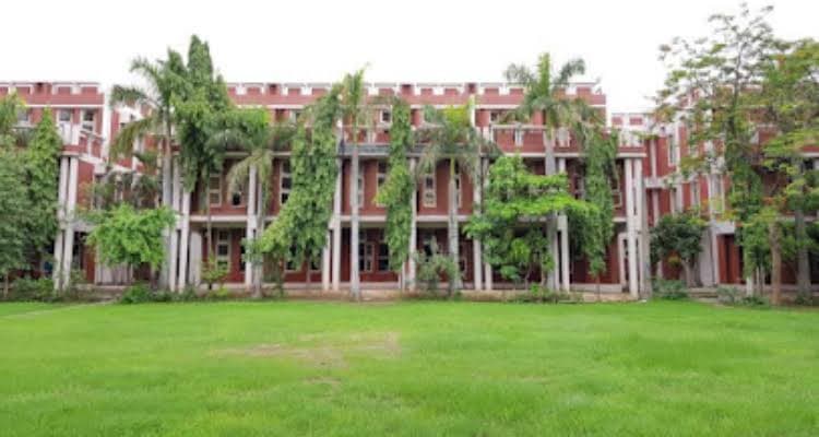 SU Surat-gallery-image-0