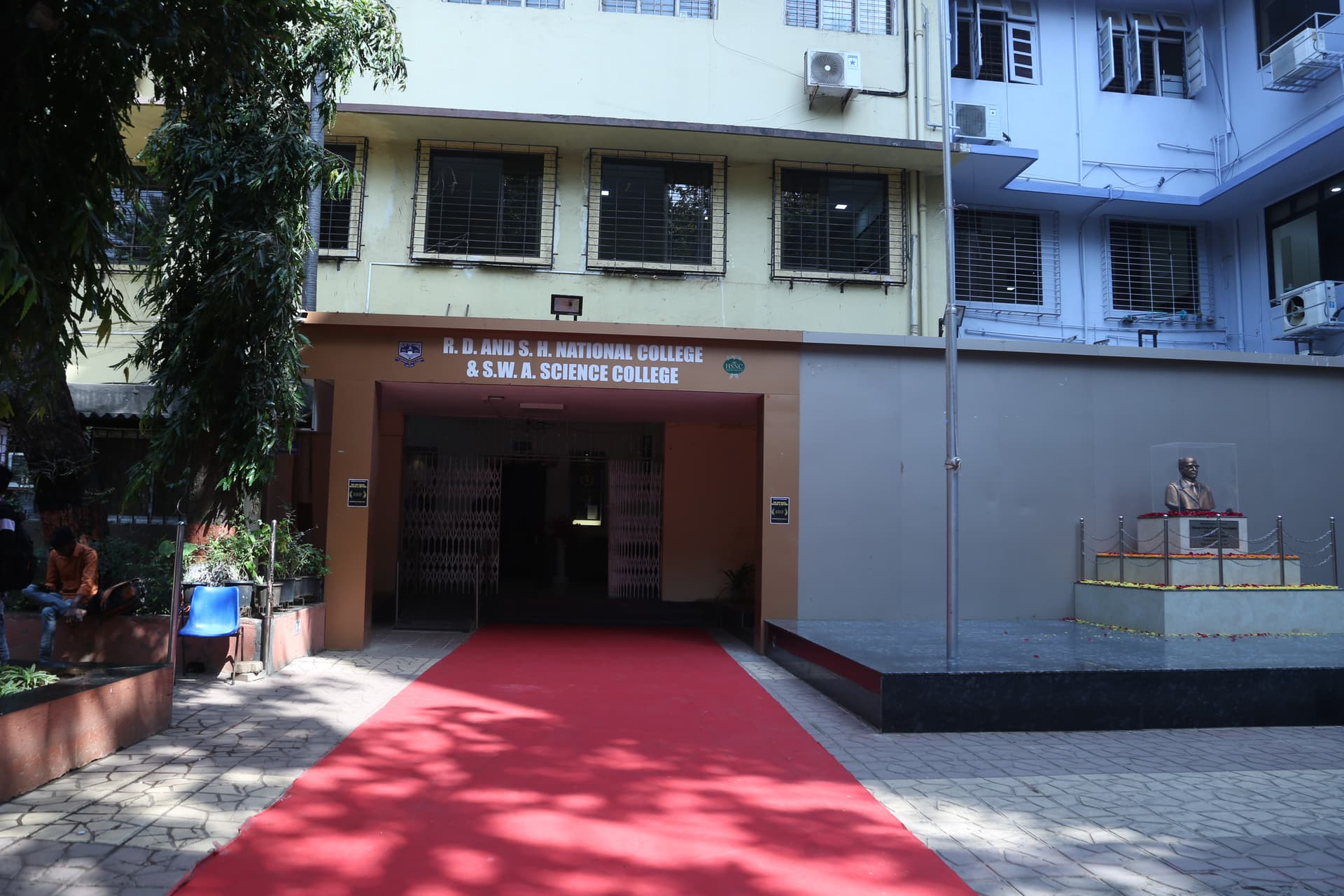 R. D. National College-image