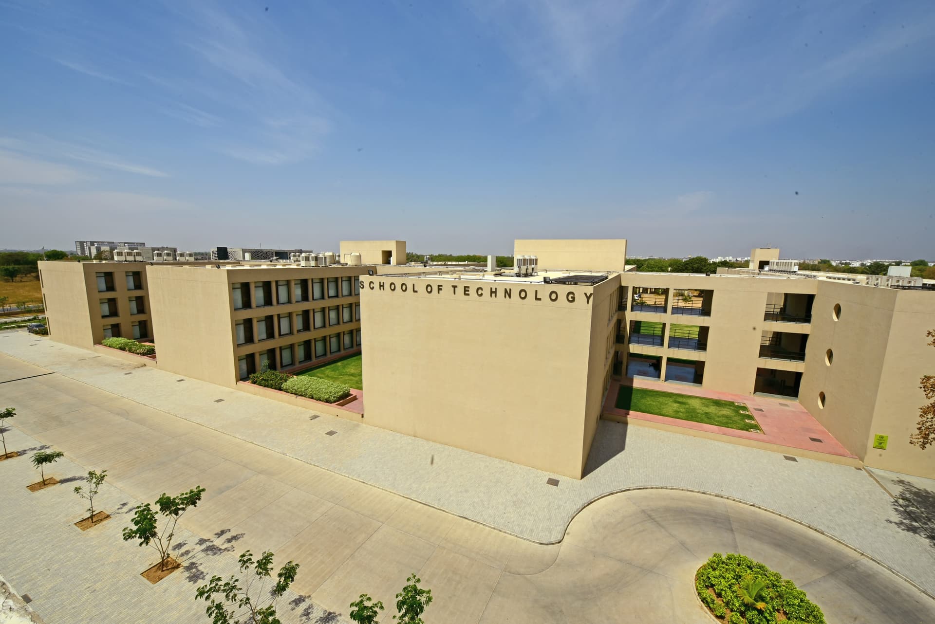 Pandit Deendayal Petroleum University, School of Technology-image