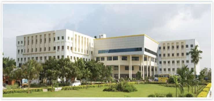 SRM Medical College Hospital and Research Centre-image