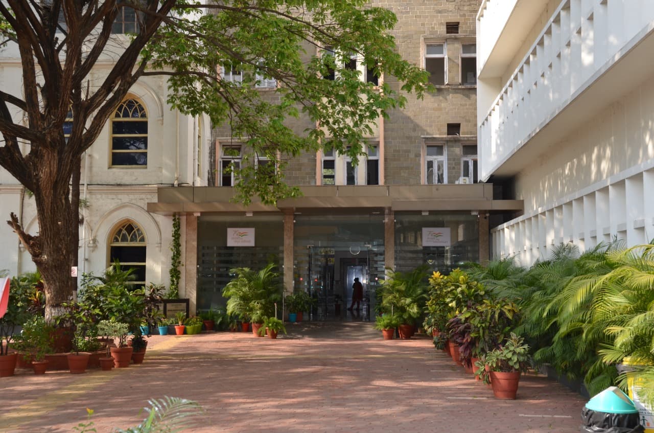 National Institute of Virology-image