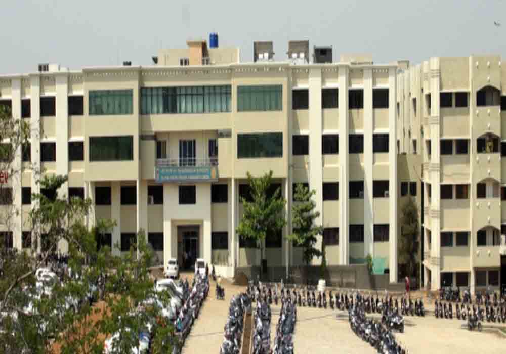 Vidya Shikshan Prasarak Mandals VSPM Dental College-image