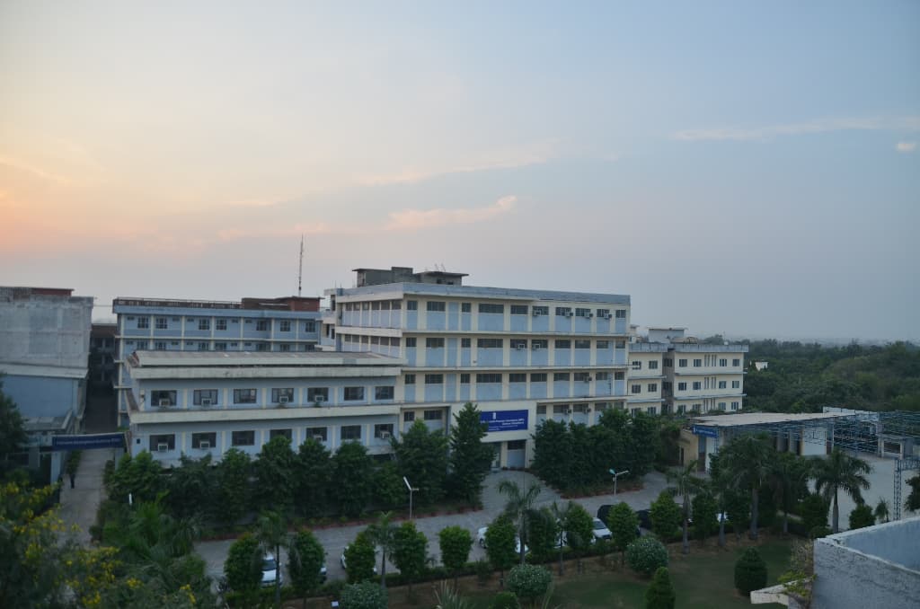 EMPI Business School-gallery-image-2