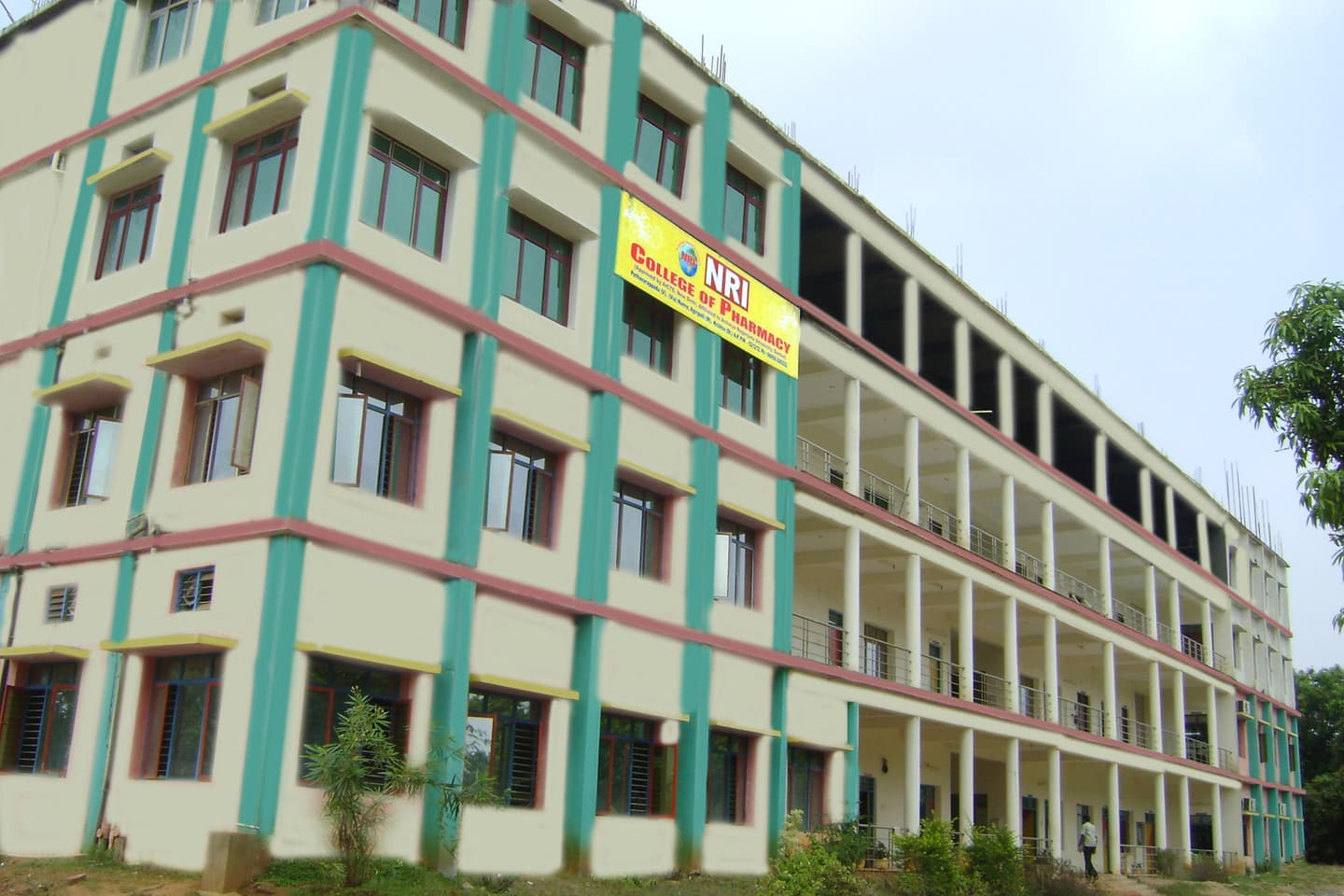 NRI College of Pharmacy-image
