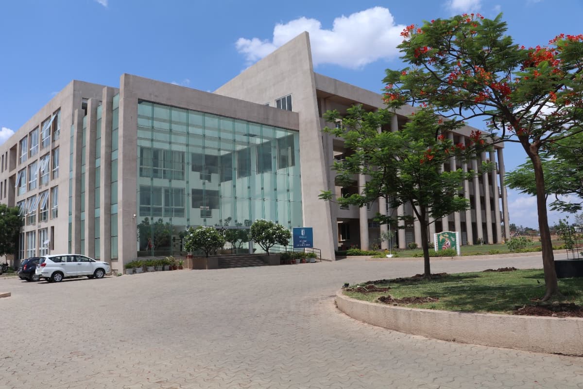 VDF School of Engineering & Technology-gallery-image-0