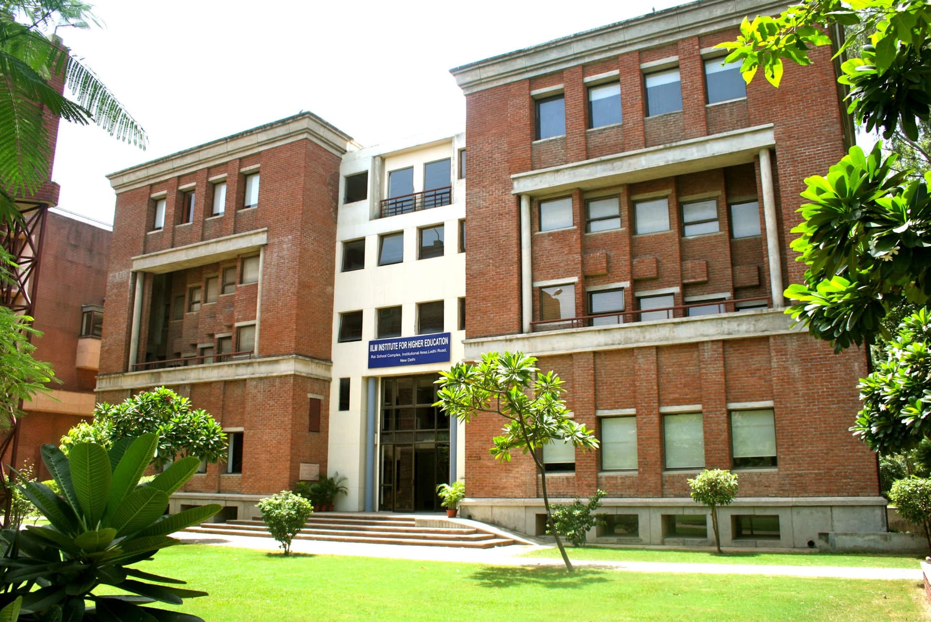 IILM Undergraduate Business School-image