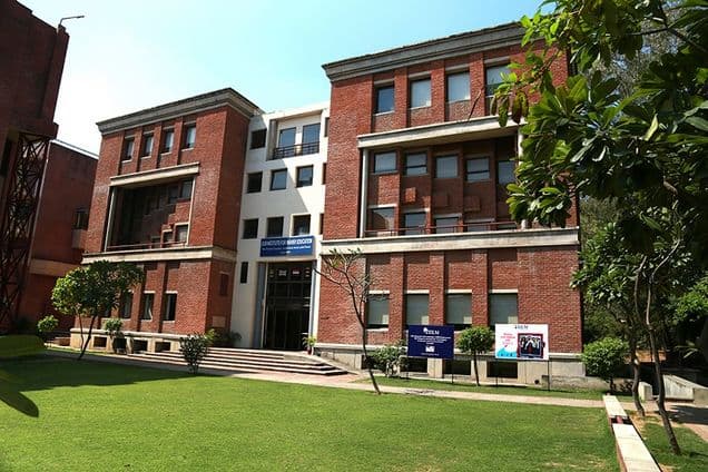 IILM Undergraduate Business School-gallery-image-4