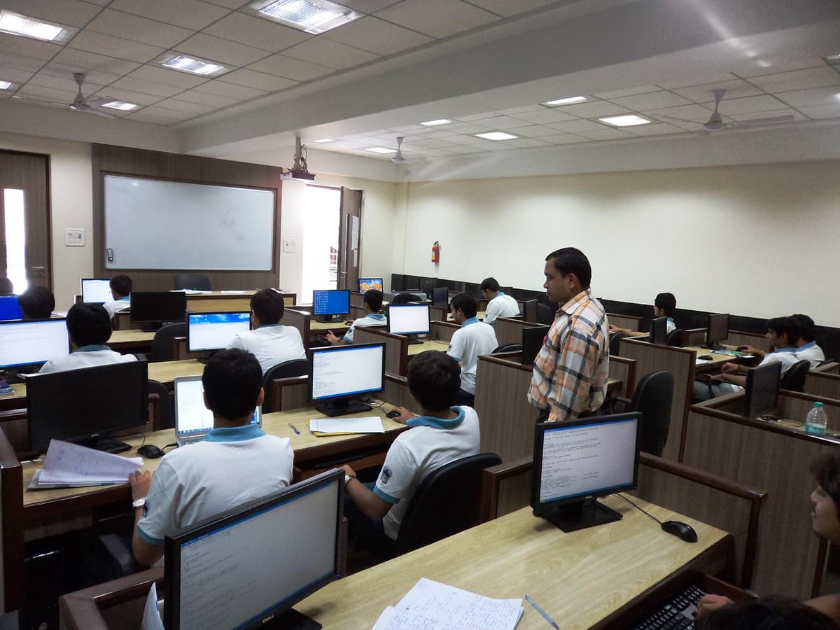 Anil Surendra Modi School of Commerce-gallery-image-4